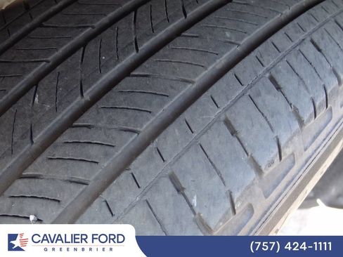 Used 2022 Ford Escape SEL w/ Technology Package AWD/4WD image 18