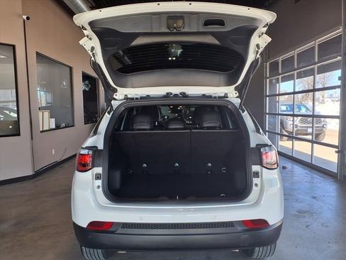 Certified 2025 Jeep Compass Limited AWD/4WD image 12