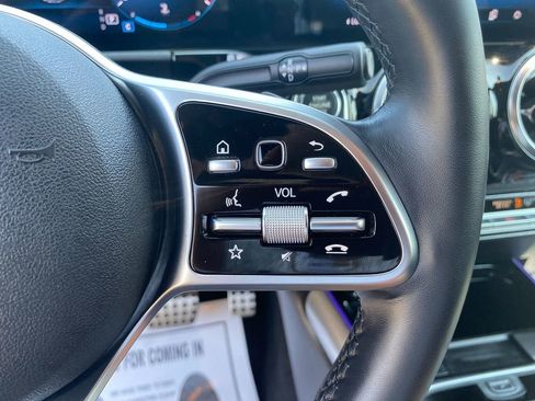 Used 2022 Mercedes-Benz GLA 250 4MATIC image 17