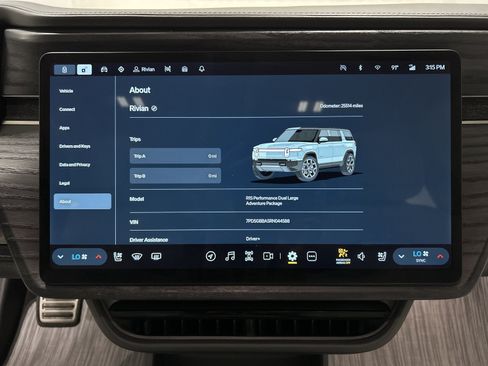 Used 2024 Rivian R1S Adventure AWD/4WD image 29