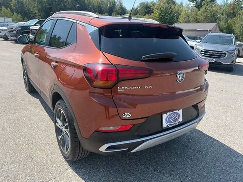 Used 2020 Buick Encore GX Select w/ Advanced Technology Package AWD/4WD image 4