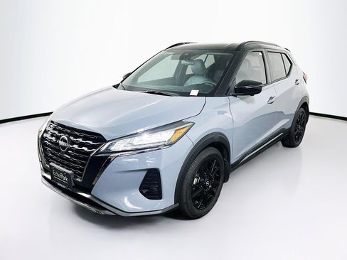 Used 2024 Nissan Kicks SR w/ SR Premium Package image 3