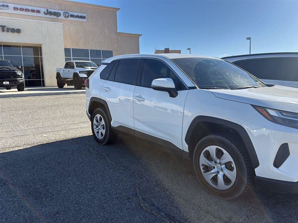 Used 2025 Toyota RAV4 LE FWD image 3