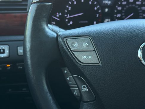 Used 2012 Lexus LS 460 AWD image 28