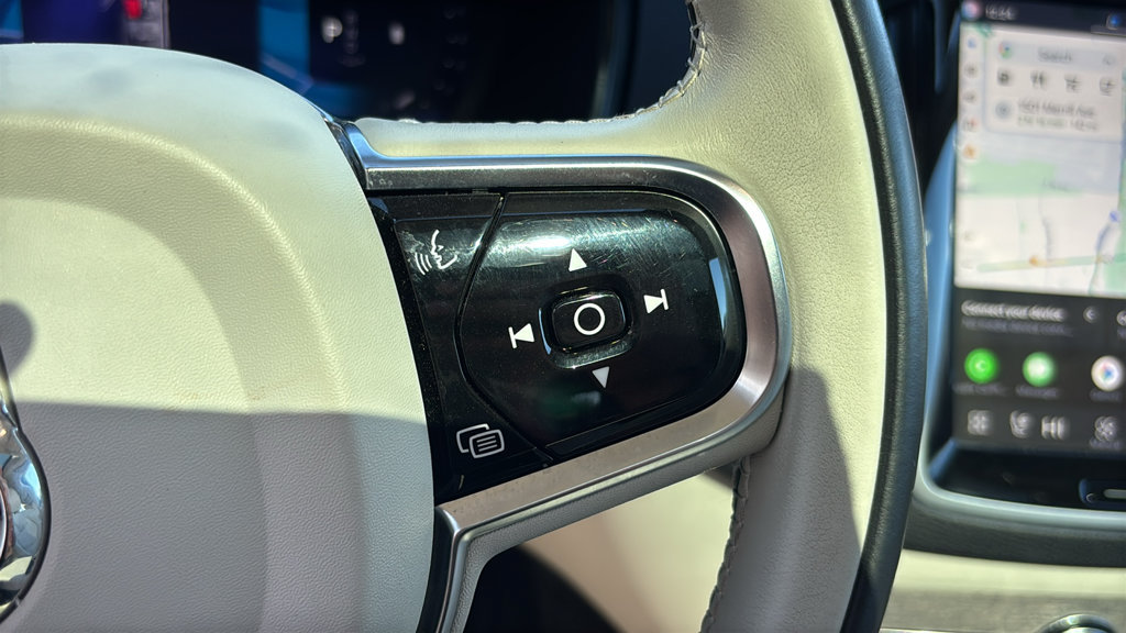 Certified 2024 Volvo XC90 B6 Plus AWD/4WD image 19