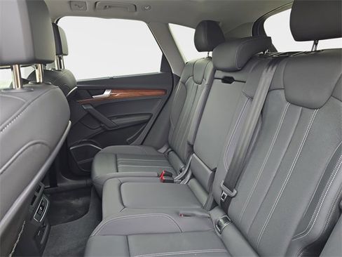 Used 2023 Audi Q5 2.0T Premium Plus w/ Premium Plus Package image 17