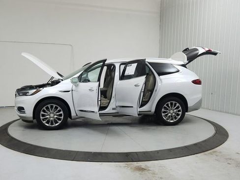 Used 2019 Buick Enclave Essence FWD image 12