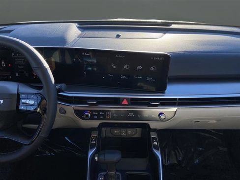 New 2026 Kia Sorento S AWD/4WD image 8