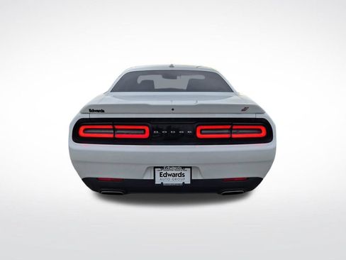Used 2018 Dodge Challenger GT w/ Driver Convenience Group AWD/4WD image 4