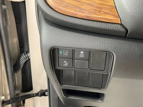 Used 2018 Honda CR-V EX image 15