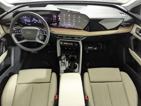 New 2025 Audi Q5 Premium Plus image 10