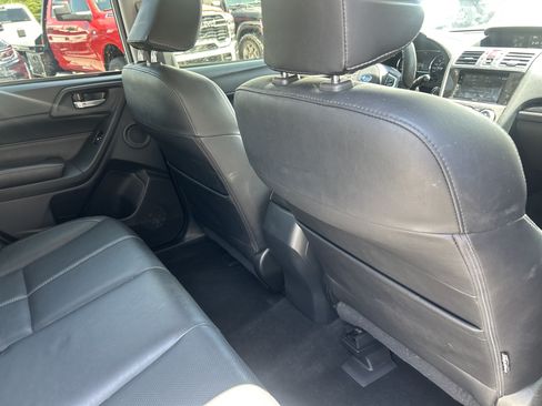 Used 2017 Subaru Forester 2.5i Touring AWD/4WD image 56