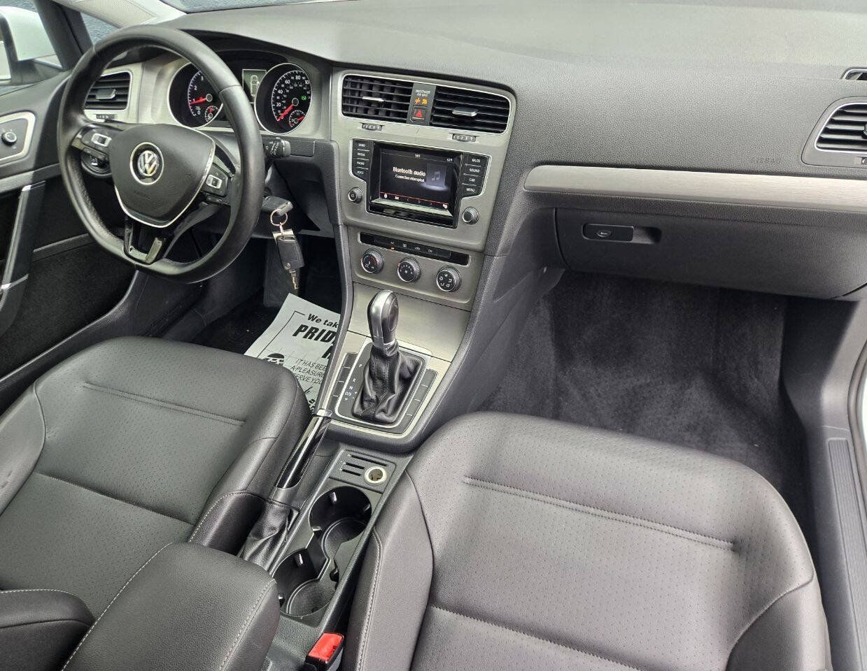 Used 2015 Volkswagen Golf S FWD image 11