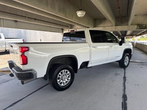 Used 2024 Chevrolet Silverado 3500 LTZ w/ LTZ Convenience Package AWD/4WD image 15