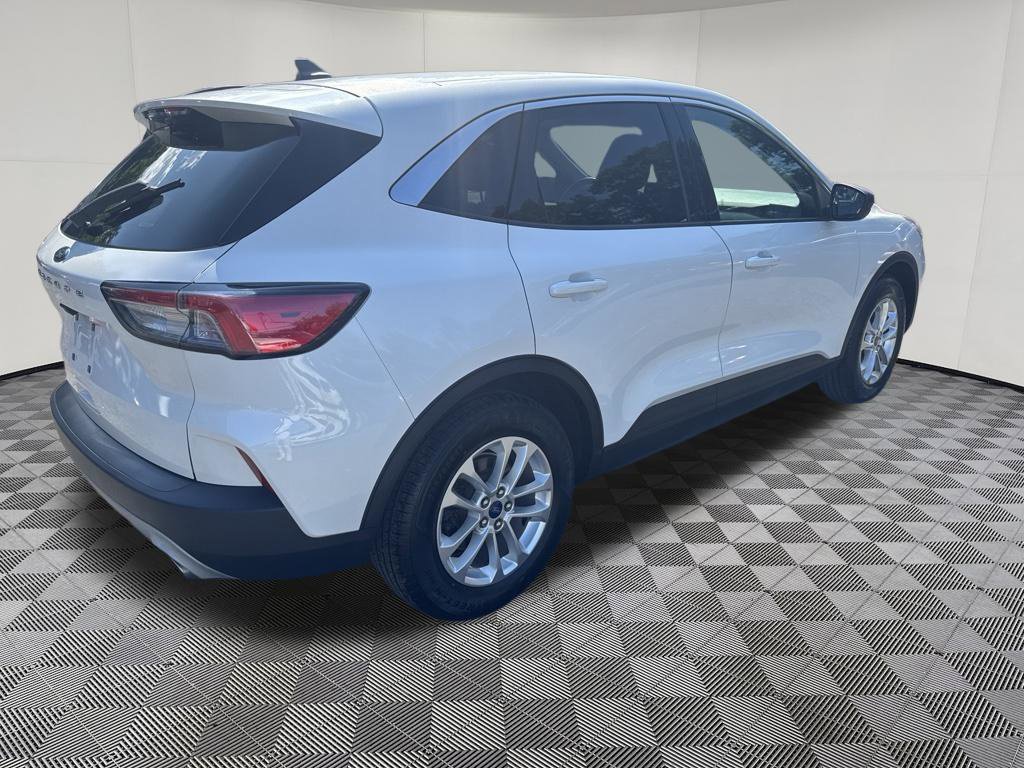 Used 2022 Ford Escape SE FWD image 13