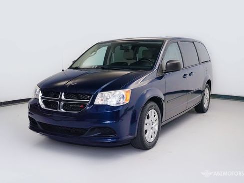 Used 2016 Dodge Grand Caravan SE w/ Quick Order Package 29E SE FWD image 2