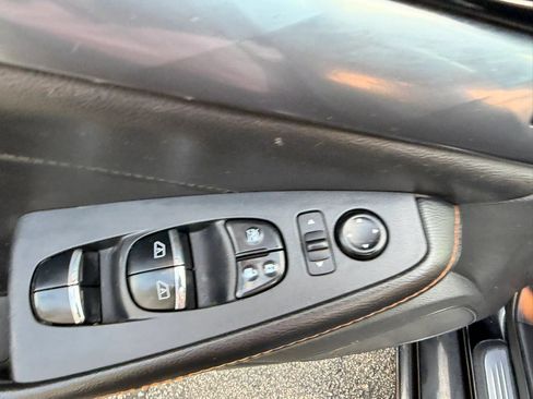 Used 2020 Nissan Maxima SR w/ Sport Mat Group FWD image 14