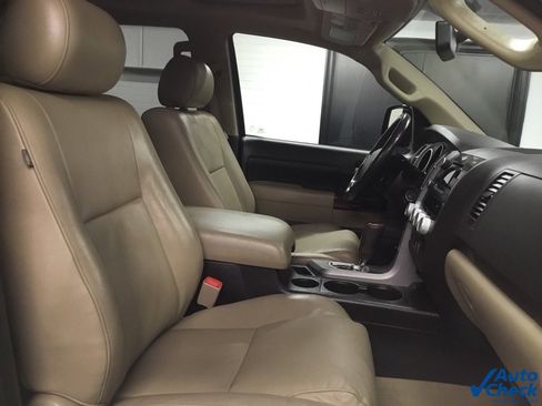 Used 2010 Toyota Tundra Limited image 41