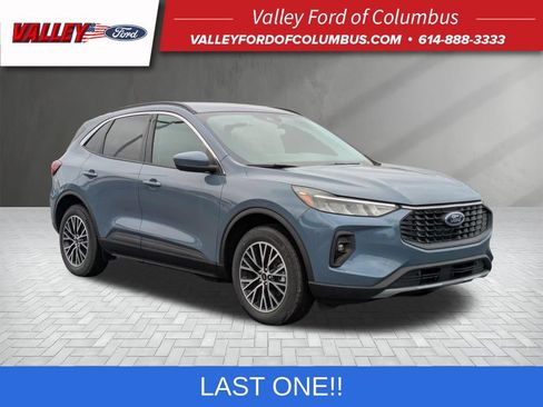 New 2024 Ford Escape SE FWD image 1