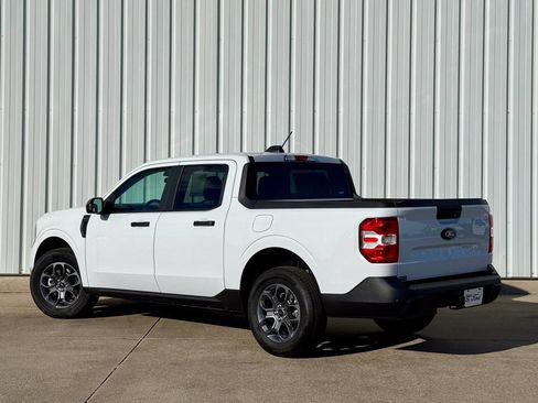 New 2025 Ford Maverick XLT w/ XLT Luxury Package FWD image 3