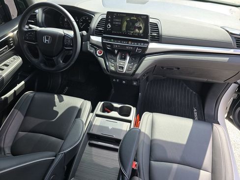 Used 2025 Honda Odyssey Touring image 29