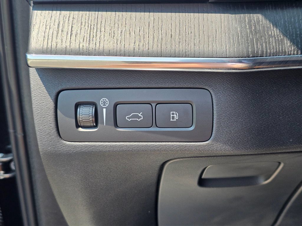 Used 2022 Volvo XC90 T8 Inscription AWD/4WD image 26
