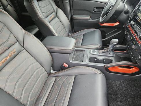 Used 2026 Nissan Frontier PRO-4X w/ Pro Premium Package image 11