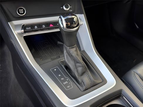 Used 2021 Audi Q3 2.0T Premium Plus w/ Premium Plus Package image 25