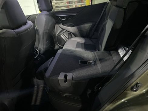 Used 2025 Subaru Outback Onyx Edition image 14