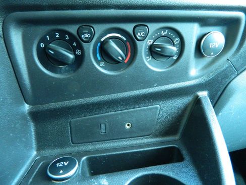 Used 2016 Ford Transit 250 130 Low Roof w/ Exterior Upgrade Package image 17