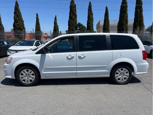 Used 2017 Dodge Grand Caravan SE w/ Power Window Group FWD image 7