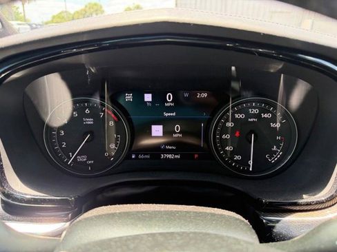 Certified 2024 Cadillac XT6 Sport w/ Platinum Package AWD/4WD image 15