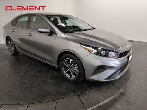Used 2024 Kia Forte LXS image 4