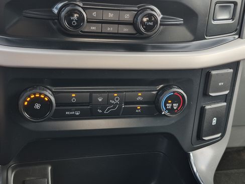 Used 2022 Ford F150 XLT AWD/4WD image 27