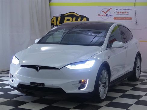Used 2017 Tesla Model X 100D AWD/4WD image 5