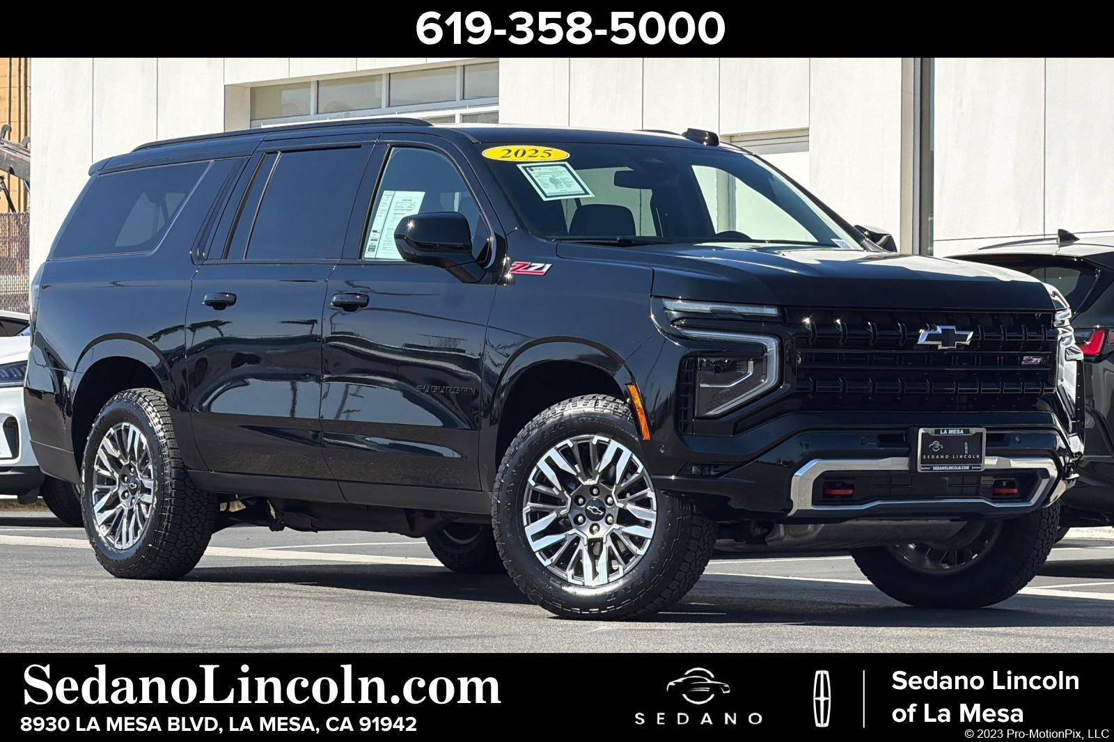 Used 2025 Chevrolet Suburban Z71 AWD/4WD image 1