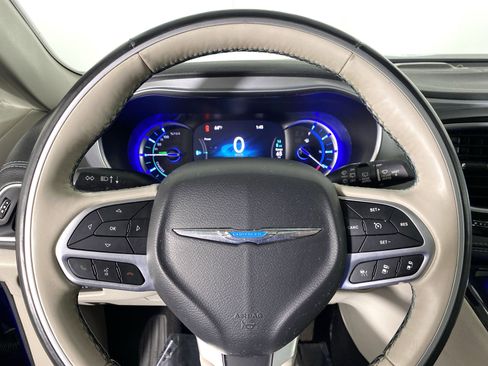 Used 2018 Chrysler Pacifica Limited w/ Advanced Safetytec Group image 21