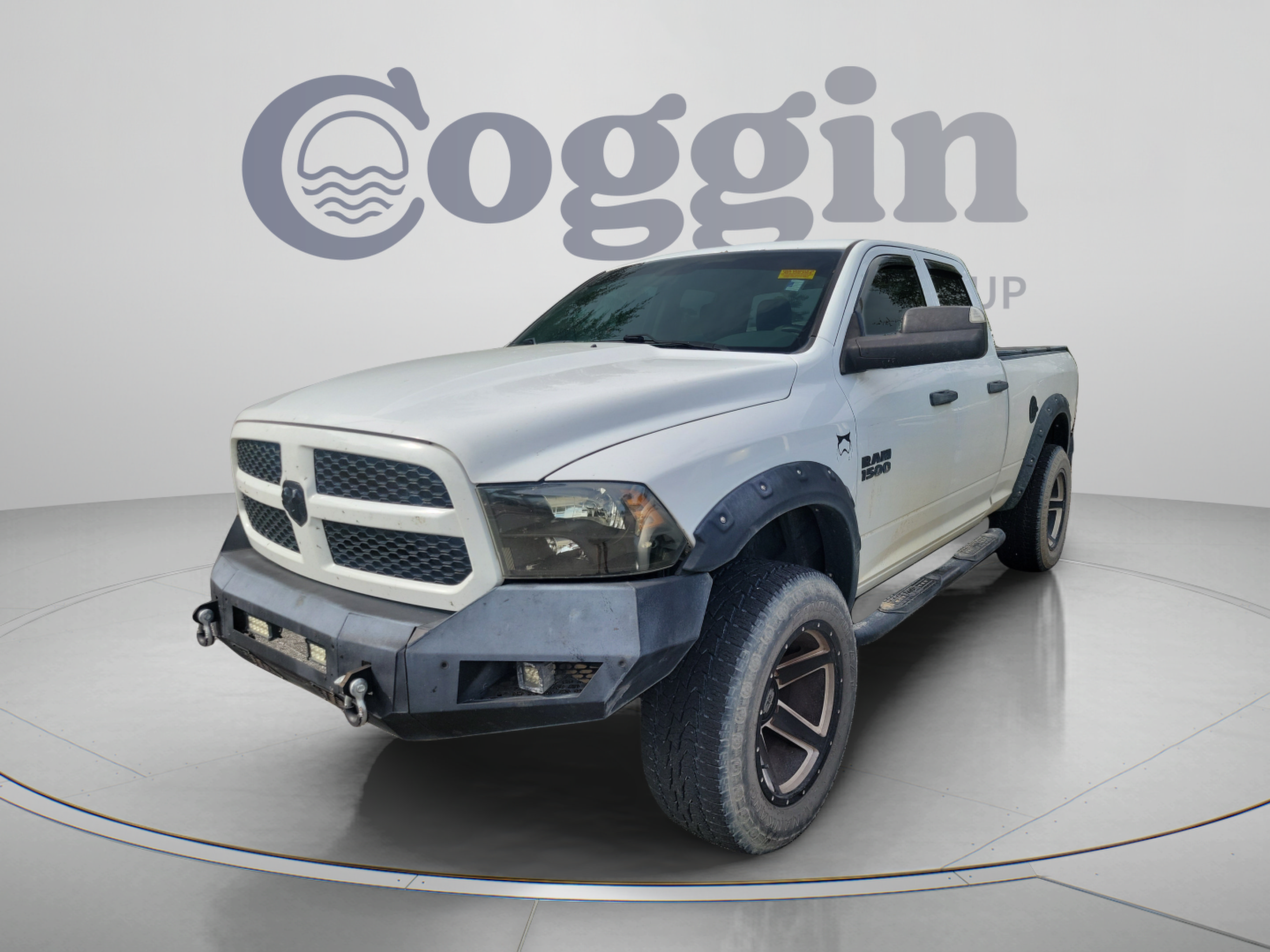 Used 2018 RAM 1500 Express RWD image 1