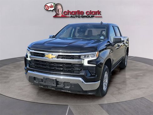 Used 2025 Chevrolet Silverado 1500 LT image 1
