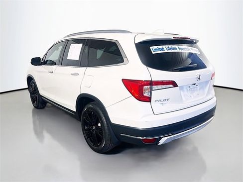 Used 2019 Honda Pilot Touring image 5