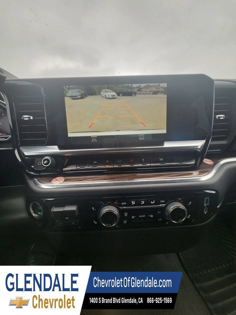 Used 2025 Chevrolet Silverado 1500 LT RWD image 11