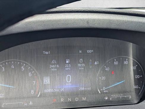 Used 2020 Ford Explorer XLT w/ Equipment Group 202A AWD/4WD image 9
