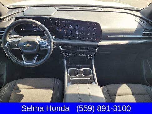 Used 2024 Chevrolet Traverse LT FWD image 10