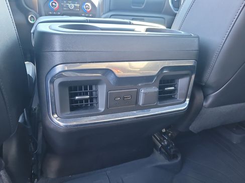 Used 2022 Chevrolet Silverado 1500 High Country w/ Technology Package image 14