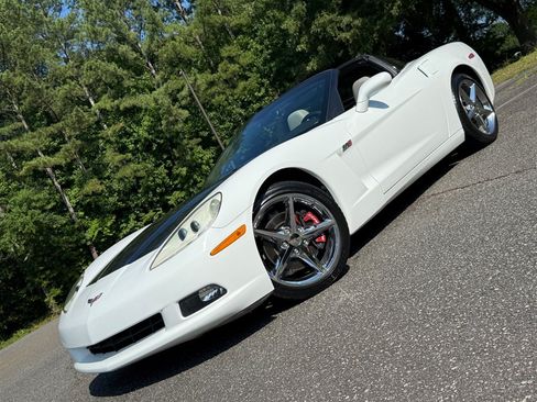 Used 2013 Chevrolet Corvette Coupe w/ 3LT Preferred Equipment Group RWD image 7