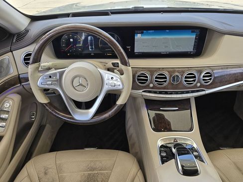 Used 2019 Mercedes-Benz S 560 4MATIC Sedan image 10