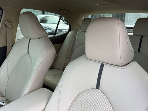 Certified 2022 Toyota Camry XLE image 21
