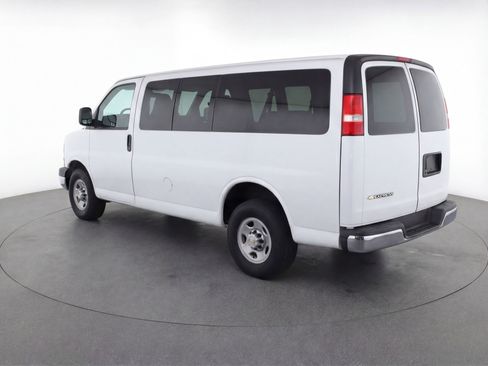 Used 2025 Chevrolet Express 3500 LT w/ LT Preferred Equipment Group RWD image 6