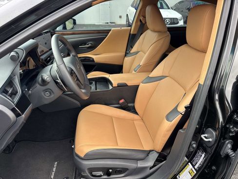 Used 2025 Lexus ES 350 w/ Premium Package FWD image 20