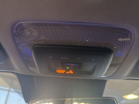 New 2025 Toyota Prius Plug-In Hybrid image 43